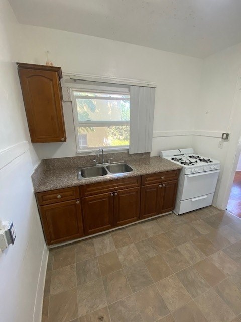 Floor plan for studio, 1 bath, 400 sqft